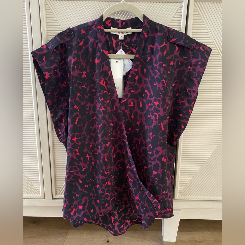 NWT Olive & Oak purple leopard top